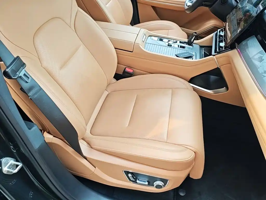 Lynk & Co 09 EM-P 2024 2024 2.0TD EM-P AWD ULTRA 6-Seater