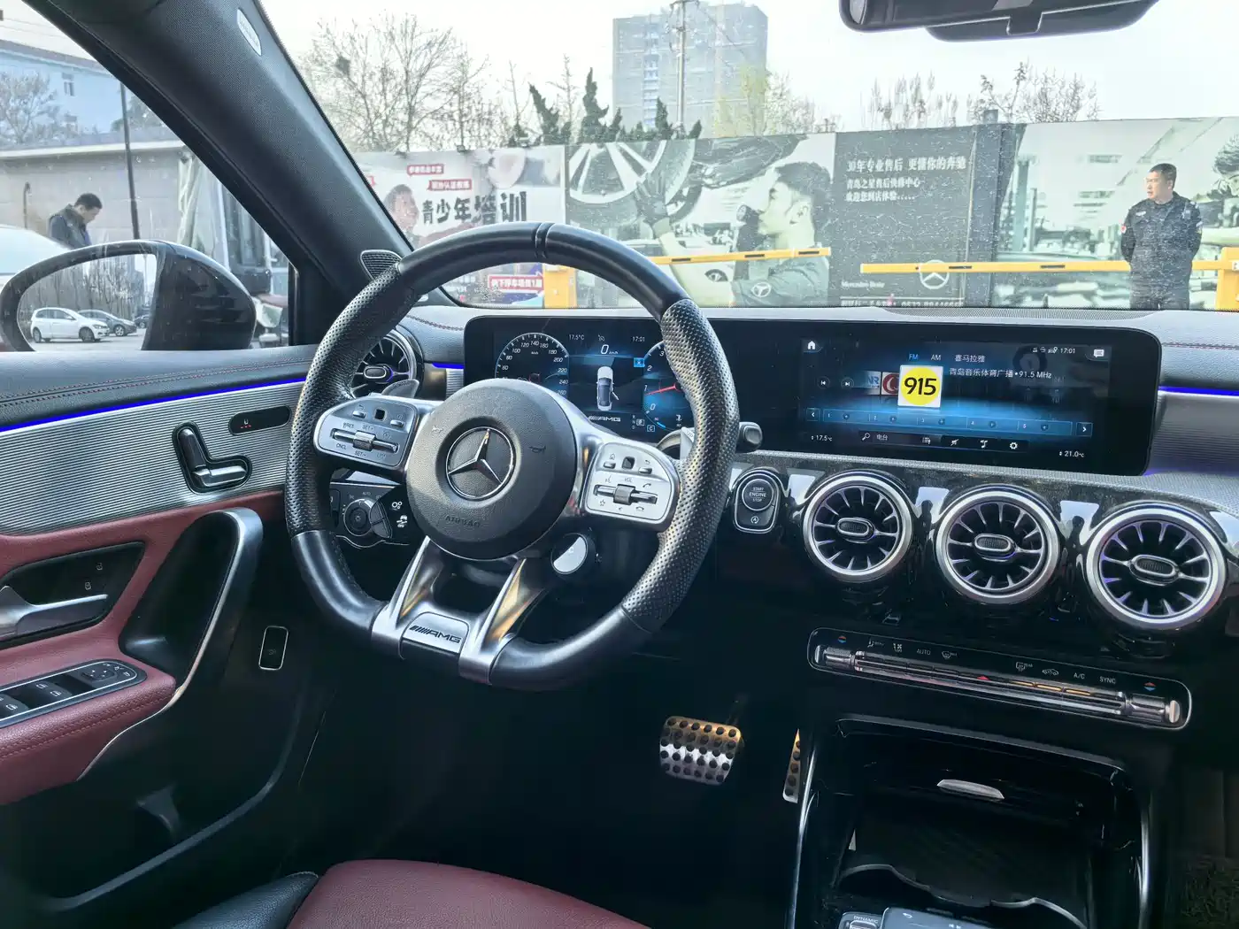 Mercedes-Benz A-Class AMG 2022 AMG A 35 L 4MATIC фото 21