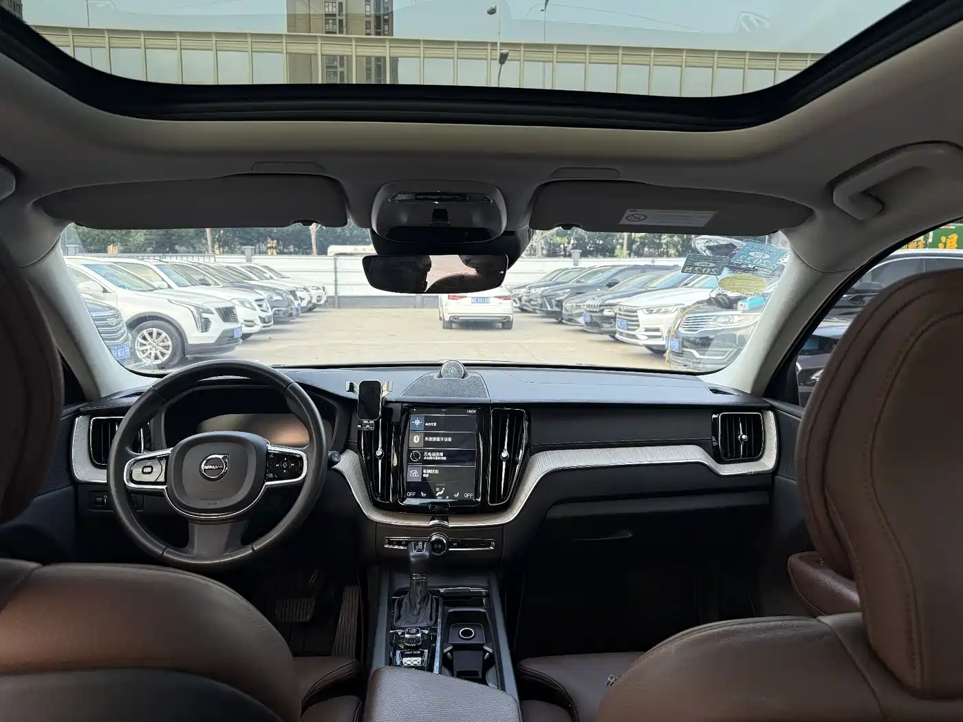Фото 7 - Volvo XC60