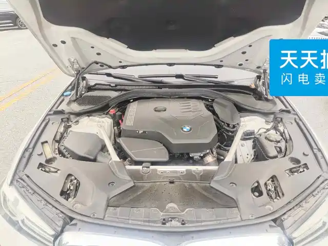 BMW 5 Series 2022 Model Second Facelift 525Li M Sport Package — фото 3