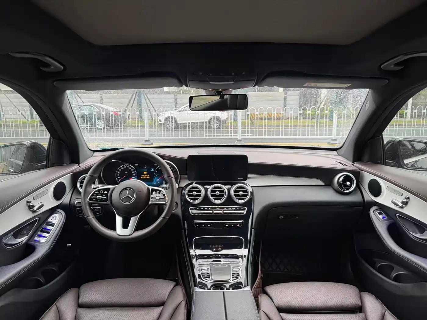 Mercedes-Benz GLC 2020 Facelift GLC 260 L 4MATIC Dynamic фото 5