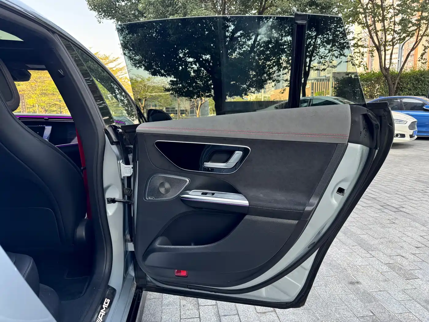 MERCEDES-BENZ EQE AMG