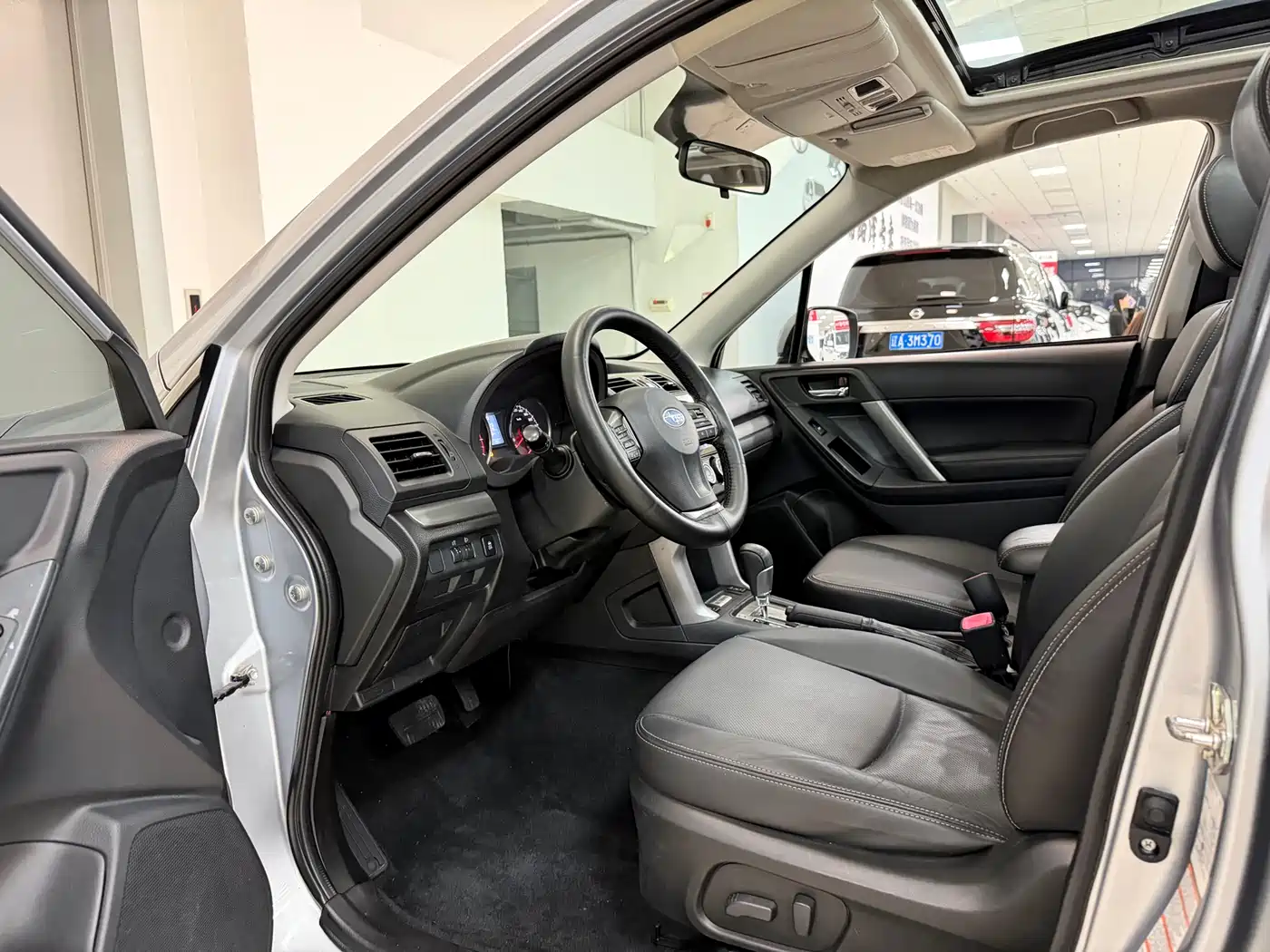 Subaru Forester 2013 2.0i Automatic Luxury Navigation Edition фото 7