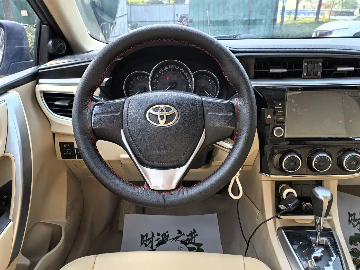 Toyota Corolla 2014 1.6L CVT GL фото 9