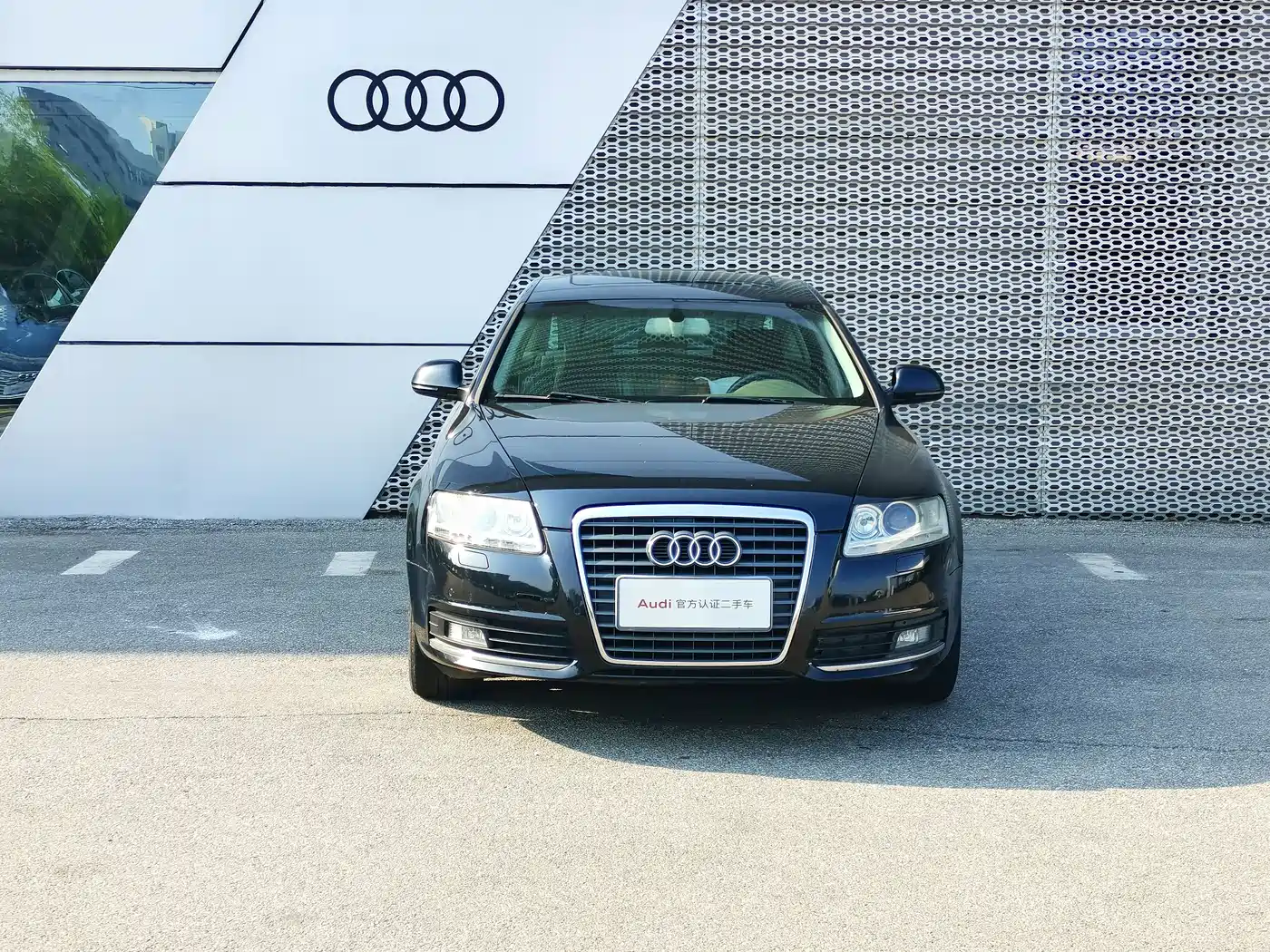 Фото 2 - Audi A6L