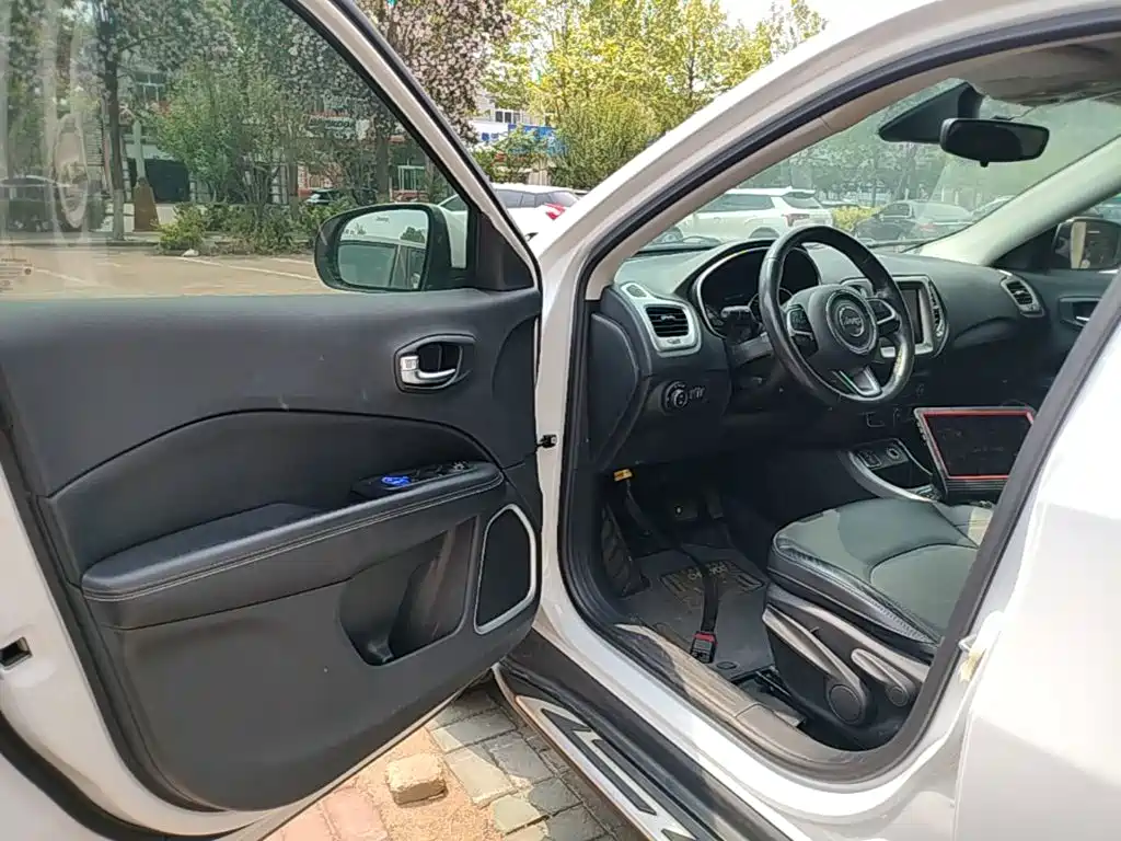 Jeep Compass 2017 2017 200T Automatic Family Edition
