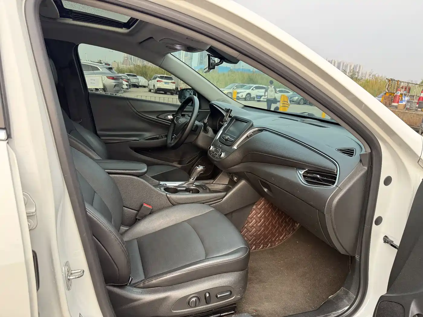 Chevrolet Malibu XL 2017 1.5T Auto Enjoyment Edition фото 12