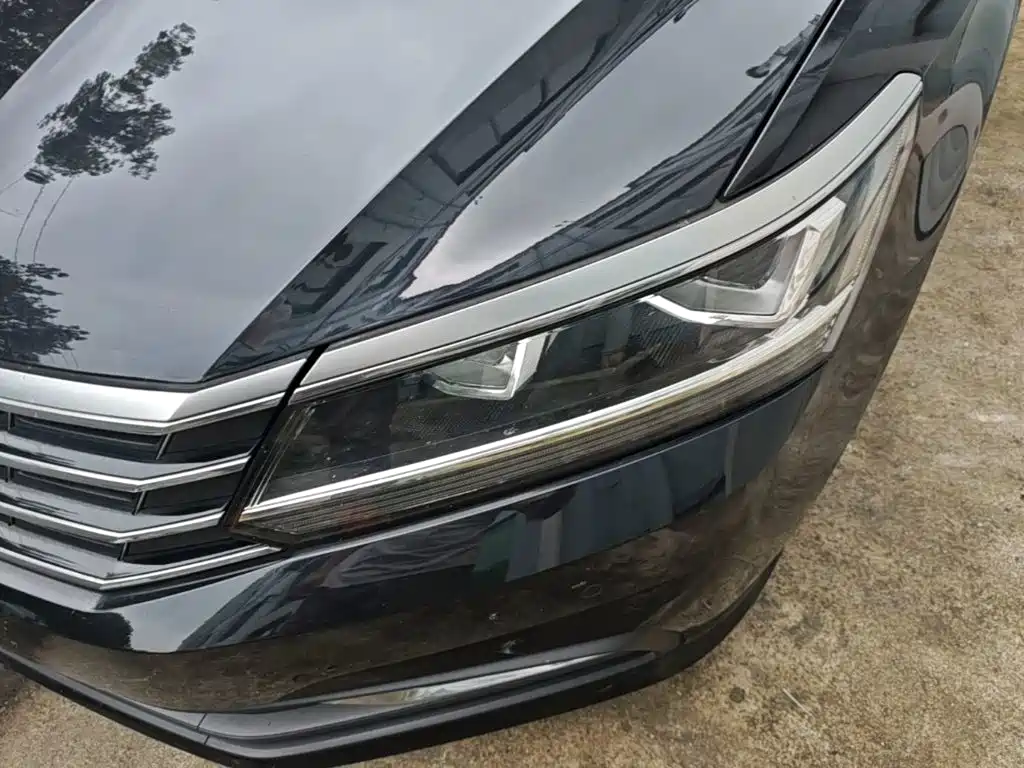 Фото 24 - Volkswagen Passat