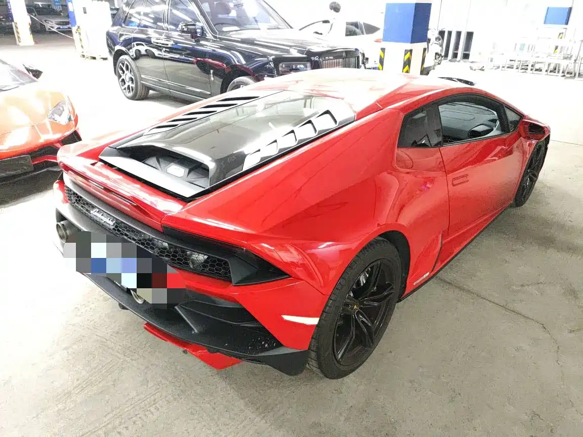 LAMBORGHINI HURACÁN