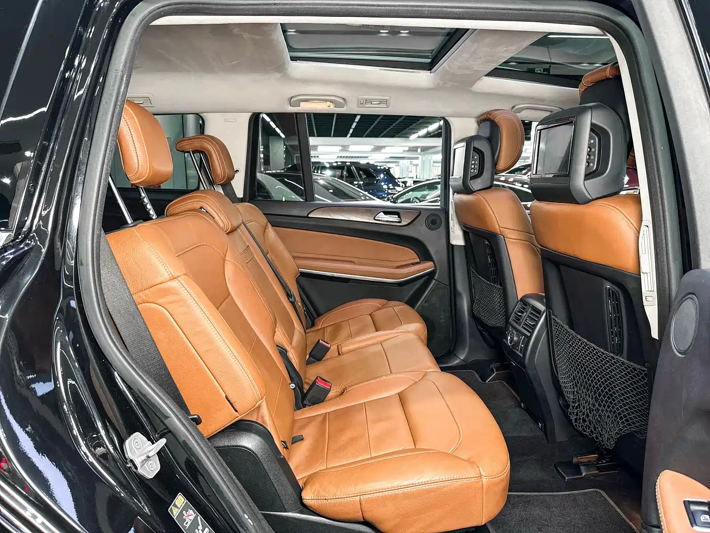 Mercedes-Benz GLS 2016 GLS 500 4MATIC фото 16