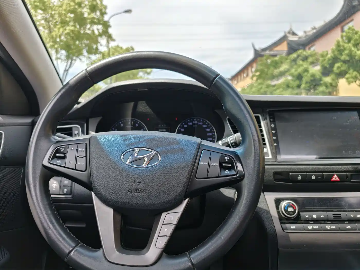 Hyundai Mistra 2014 1.8L Auto Premium DLX фото 9