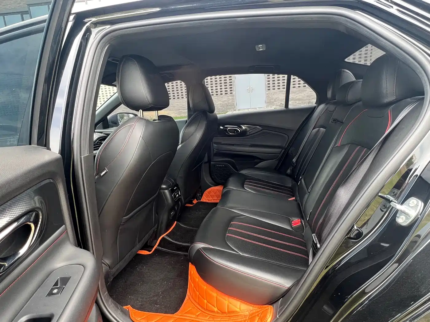 GAC Trumpchi Trumpchi Emkoo 2021 270T DCT J10 Sprinter Edition фото 14