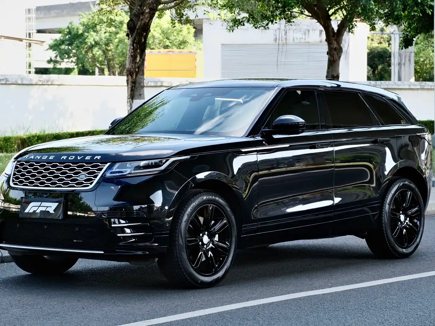 Land Rover Range Rover Velar 2022 250PS Golden Collector's Edition