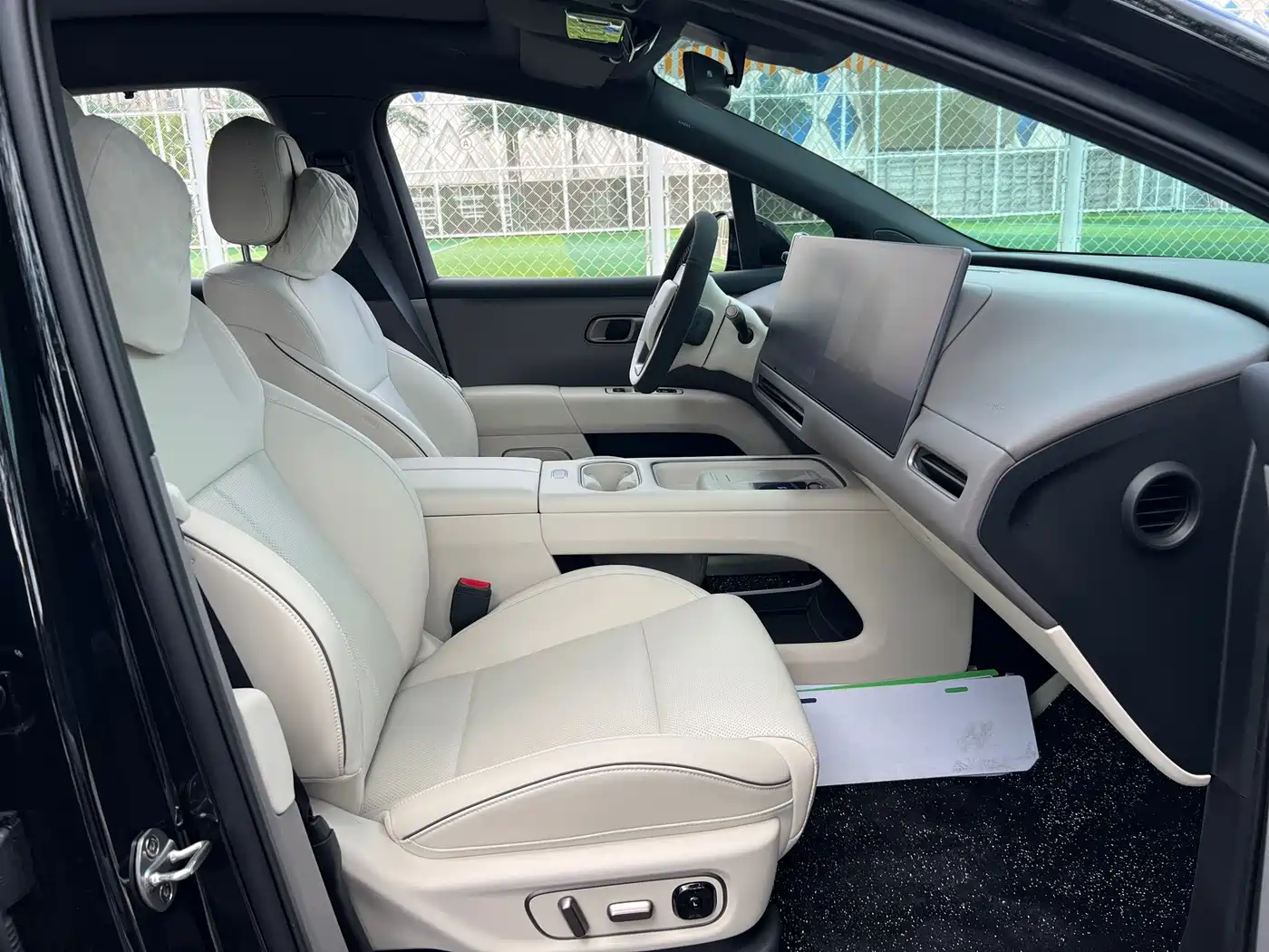 Li Auto i6 2026 2025 2WD Base Model