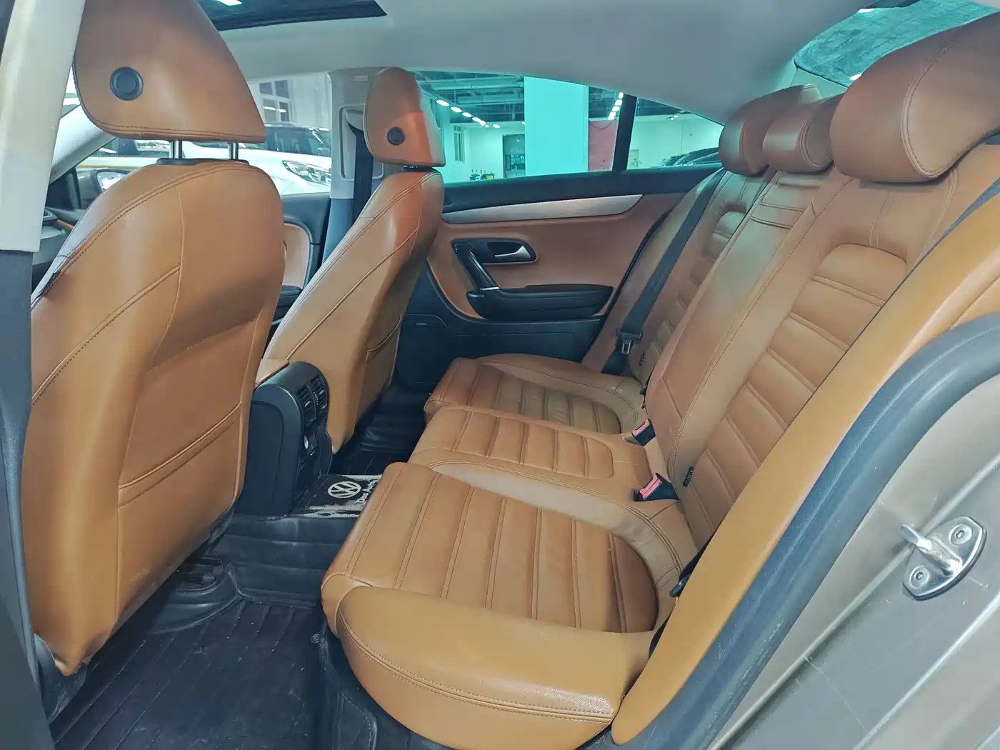 Volkswagen FAW-Volkswagen CC 2012 Model 2.0TSI Luxury фото 5