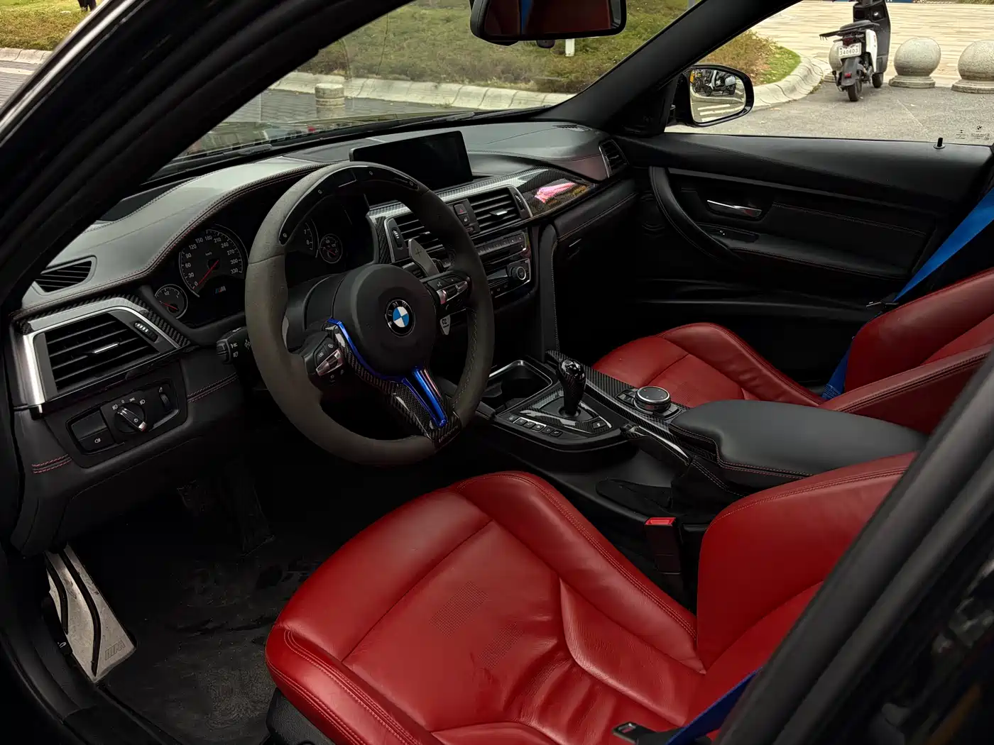 BMW M3 2016 M3 Sedan фото 9