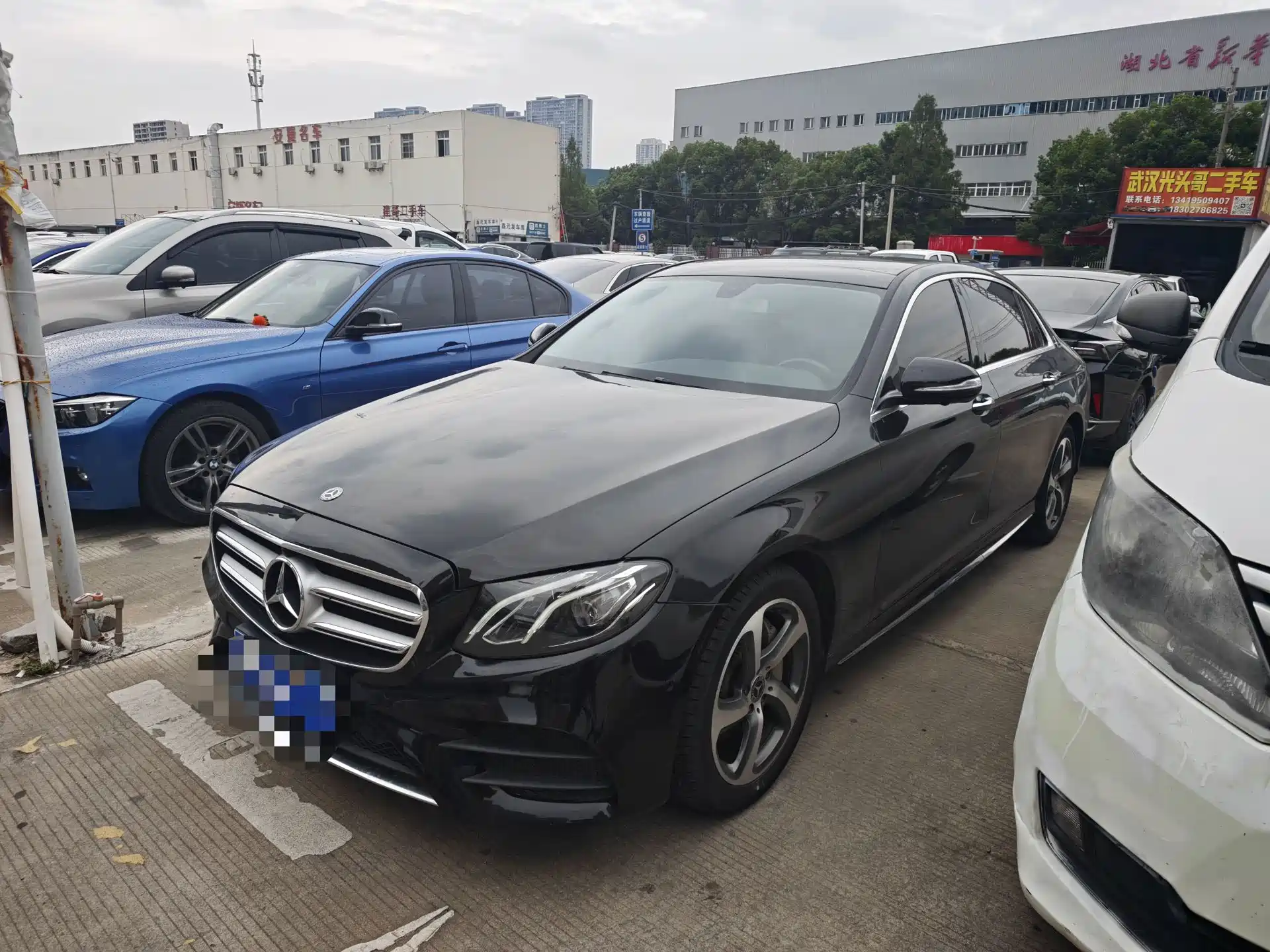 Photo 1 - Mercedes-Benz E-Class
