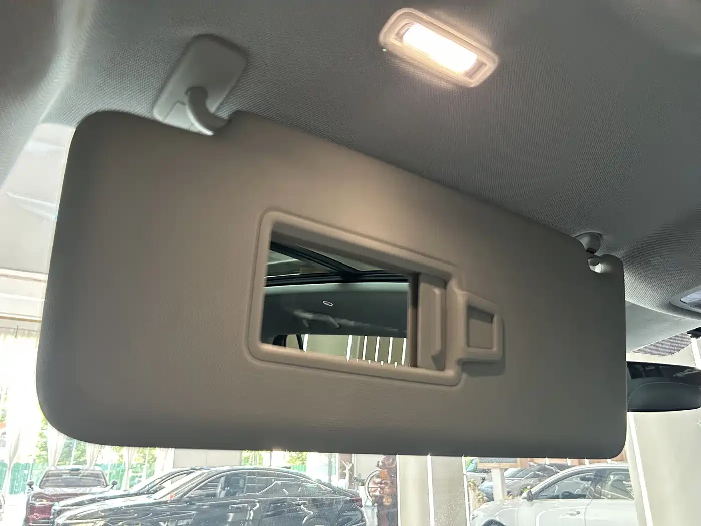 Audi Q6 2023 2023 40 TFSI quattro Cloud View Light Yulin Package