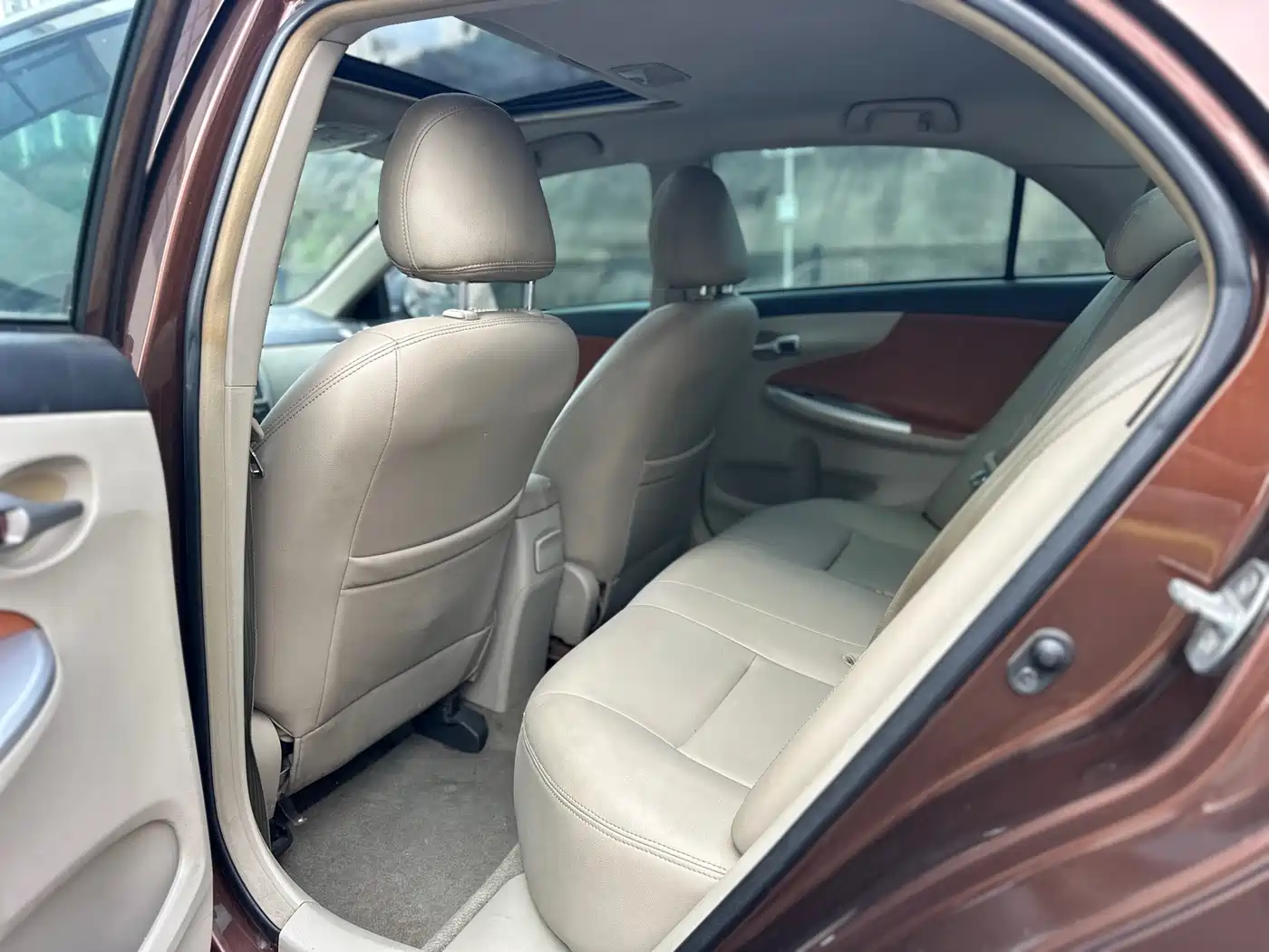 Фото 5 - Toyota Corolla