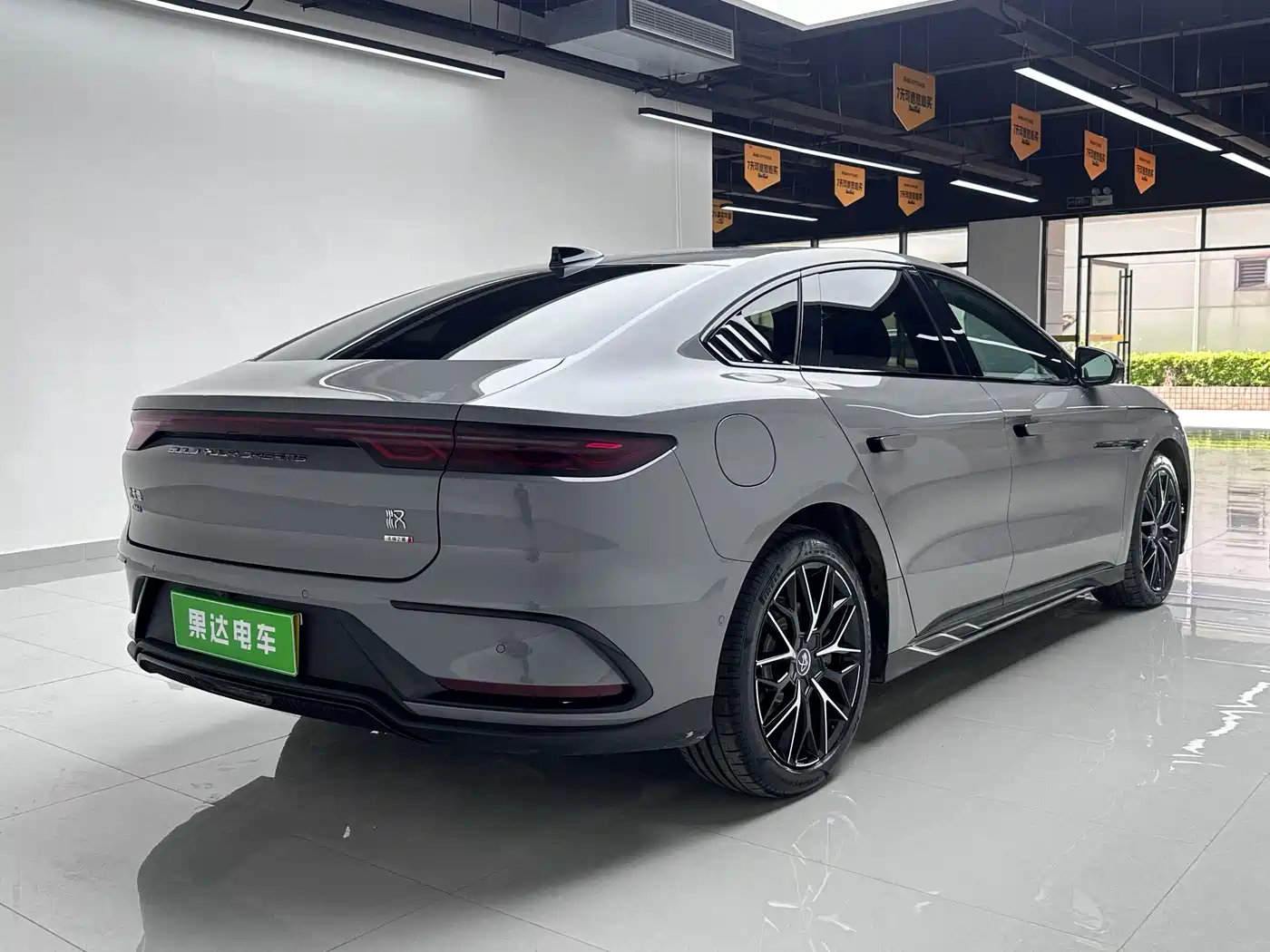 BYD Han 2025 2025 DM-i Smart Driving Edition 125KM LiDAR Flagship