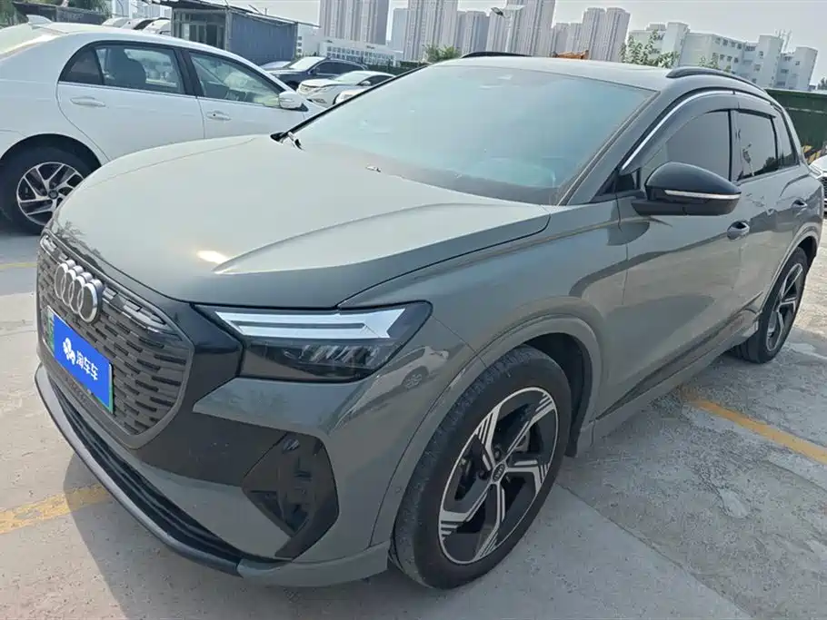 Audi Q4 e-tron 2022 40 e-tron First Edition