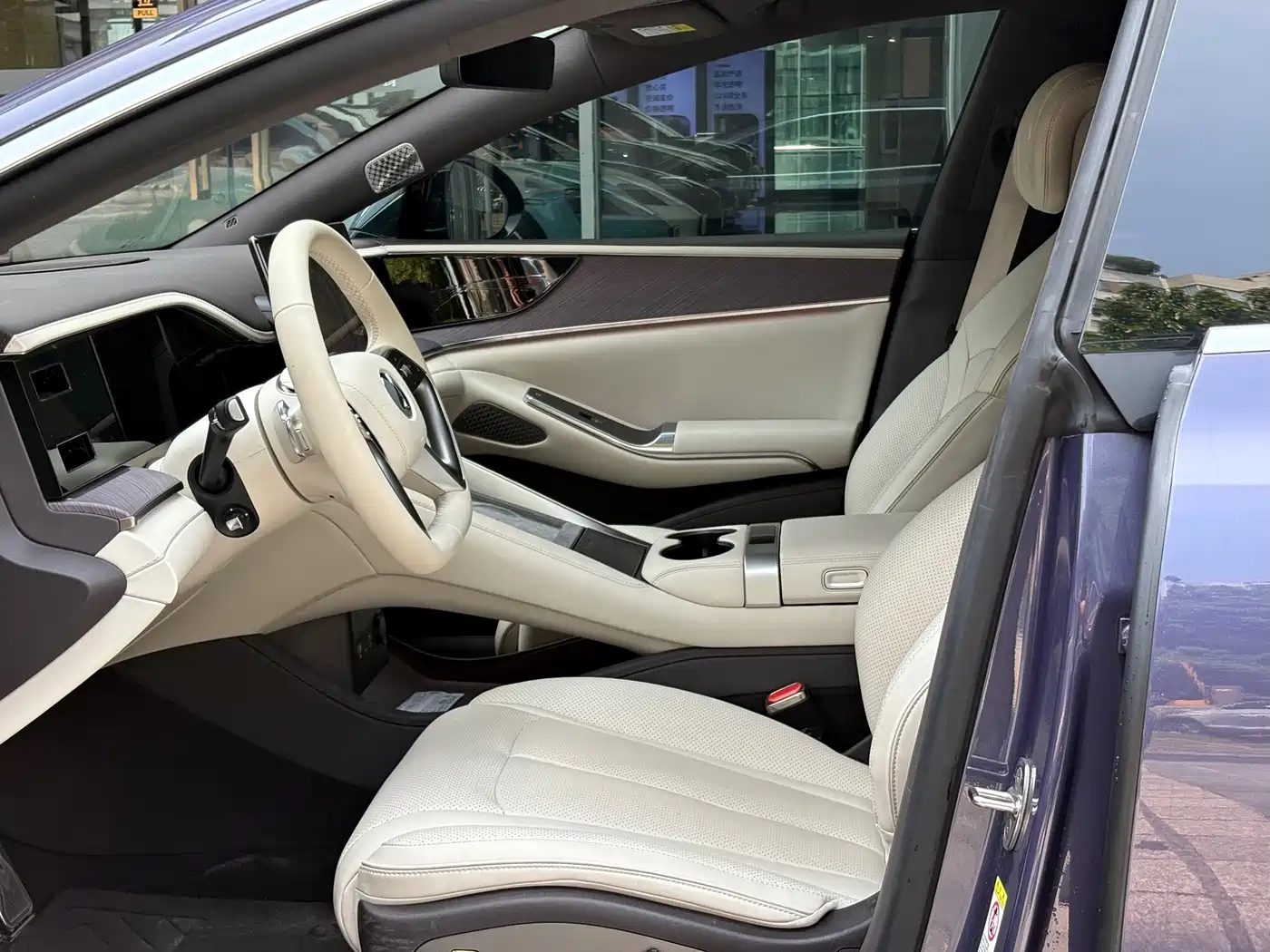 Denza Z9 2024 2024 Model 1100km AWD Ultra Edition