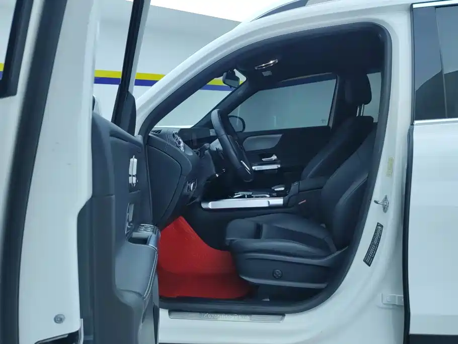 Mercedes-Benz GLB, миниатюра 9