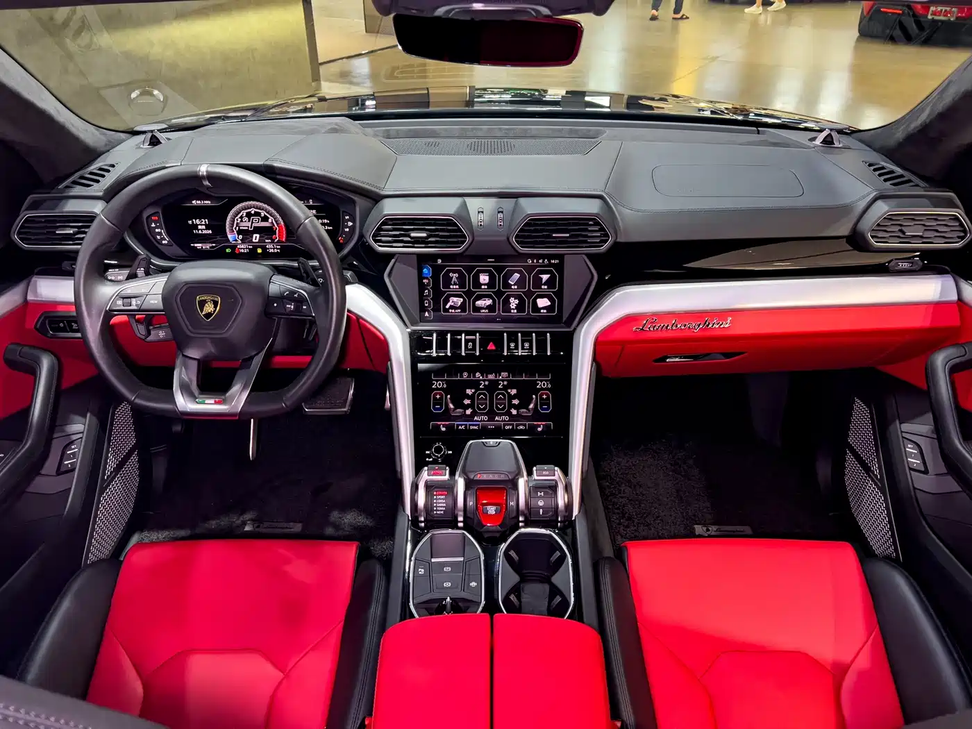 Lamborghini Urus 2019 2018 4.0T V8