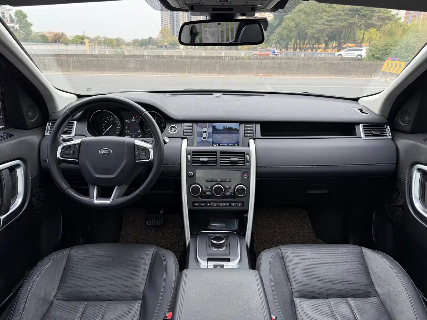 Land Rover Discovery Sport 2017 2.0T SE фото 9