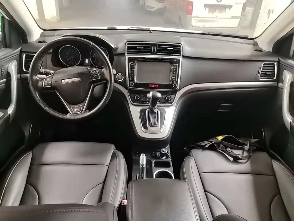 Фото 10 - Haval H6