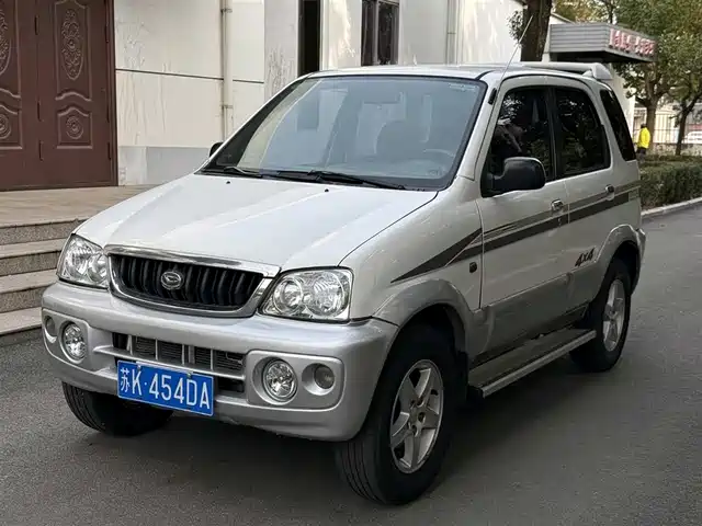  Toyota Terios 2004 1.3L Auto 2WD Luxury