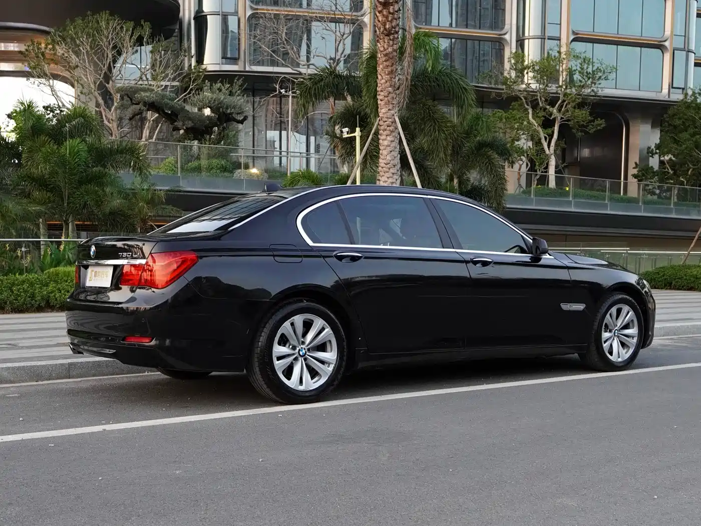 BMW 7 Series 2011 730Li Elegance фото 13