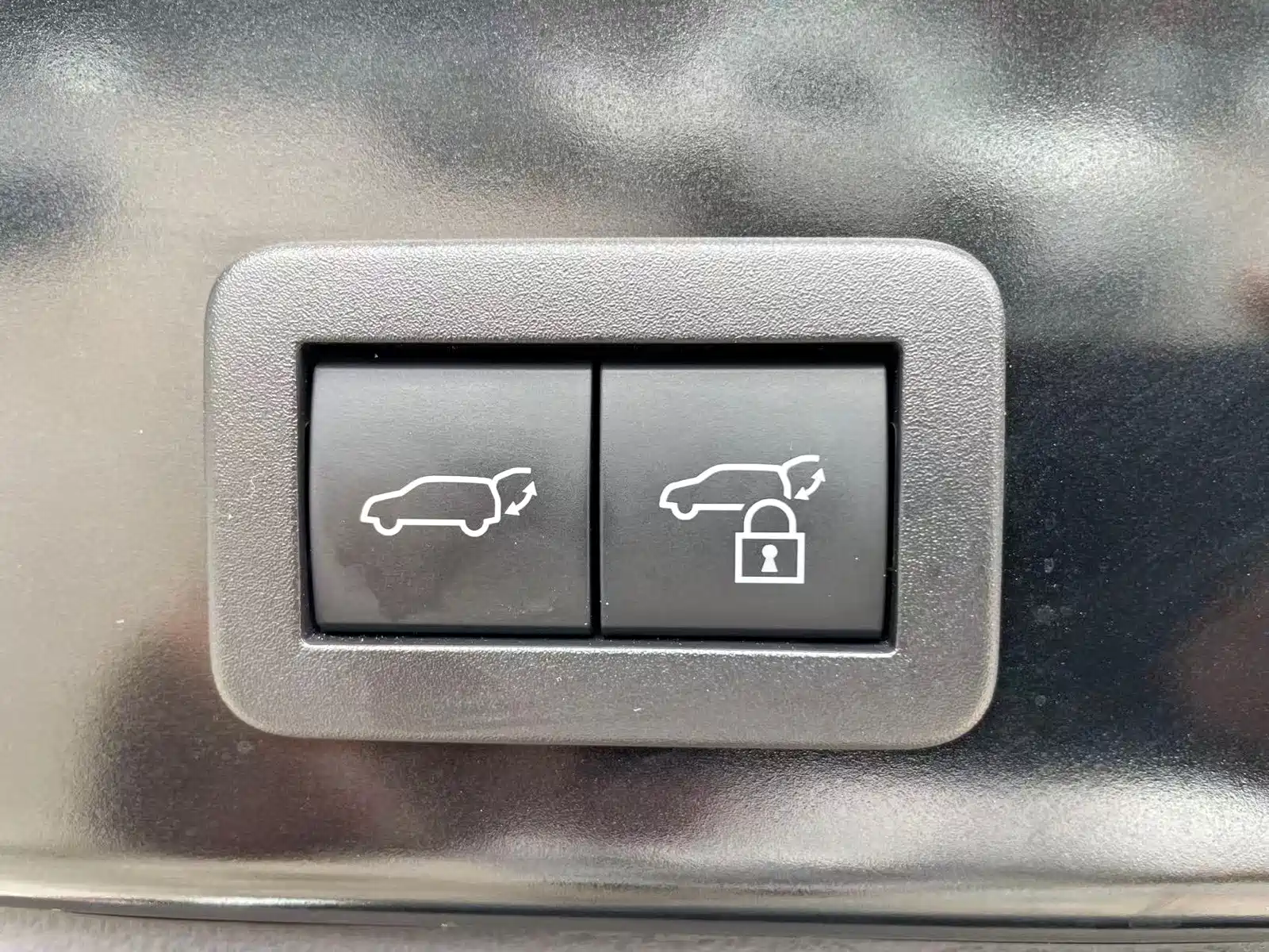 Photo 10 - Toyota Frontlander