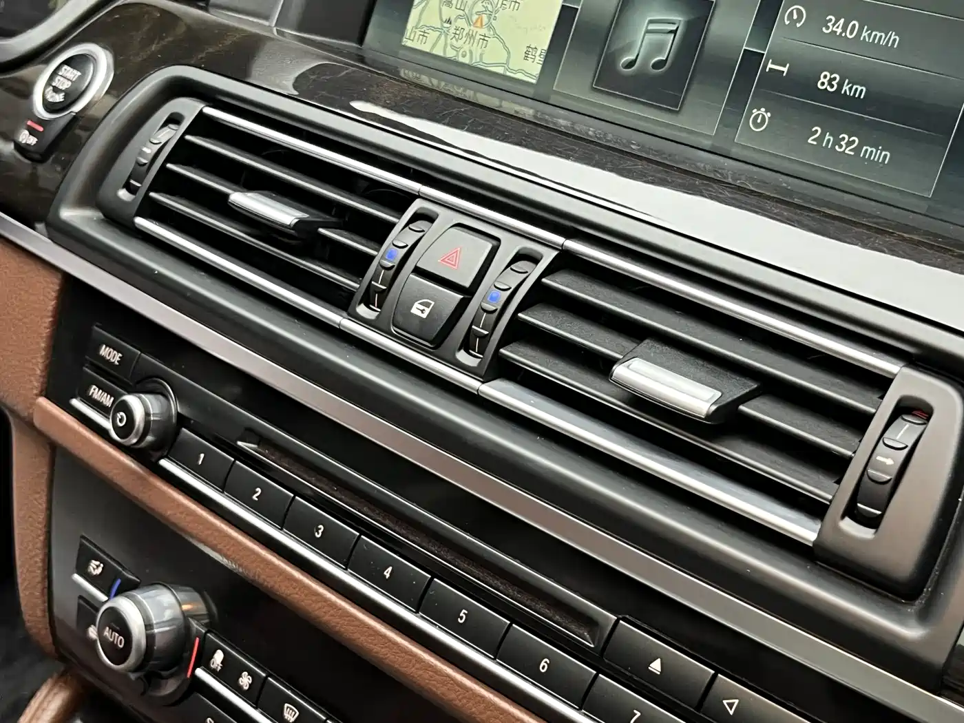 BMW 5 Series 2014 535Li Luxury Design Package фото 19