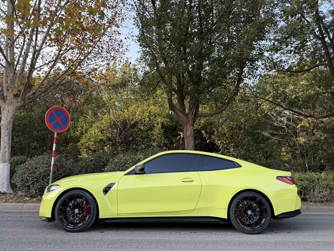 BMW M4 2022 M4 Coupe M xDrive Thunder Edition фото 3