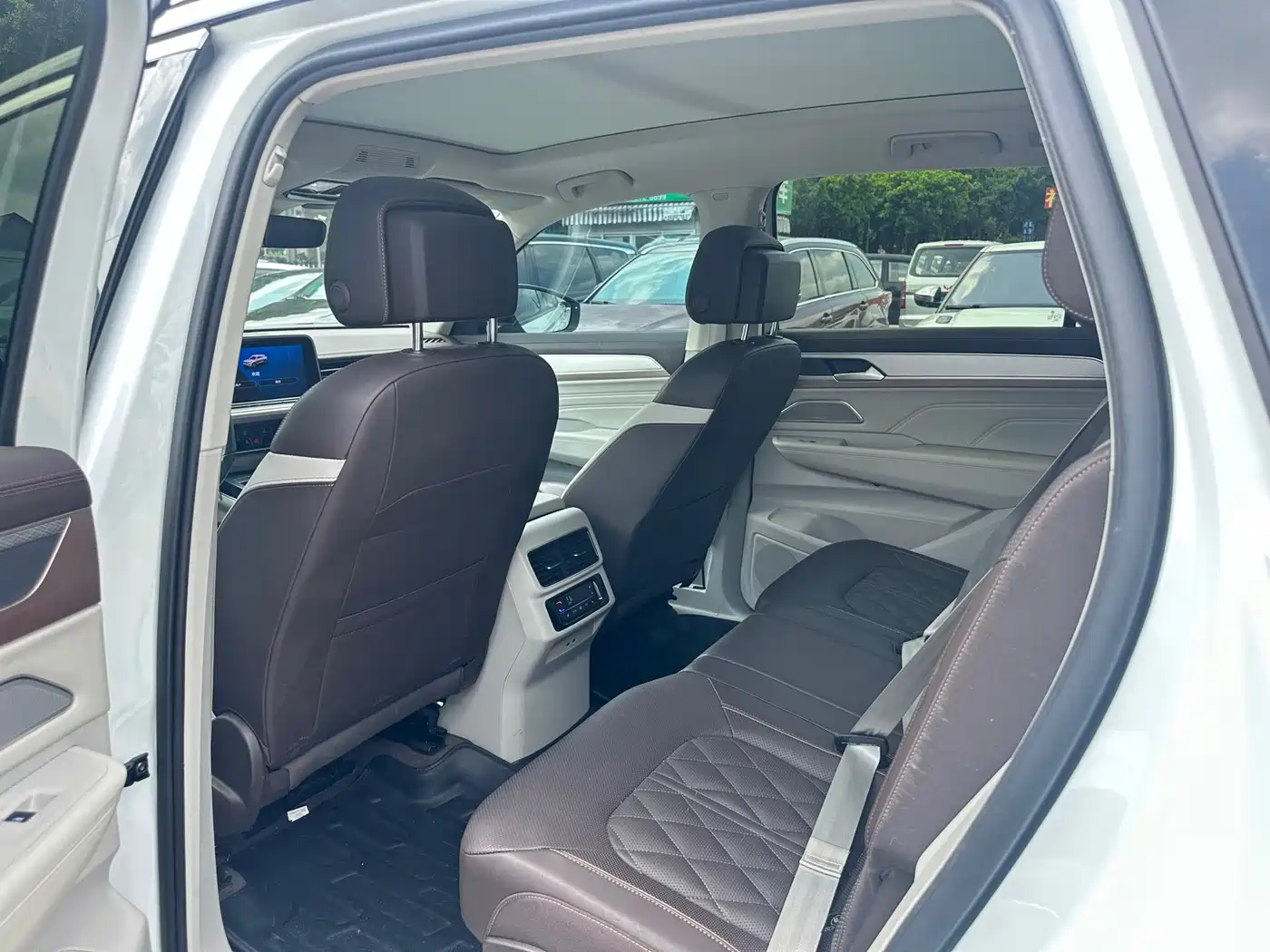 Фото 9 - Volkswagen Talagon