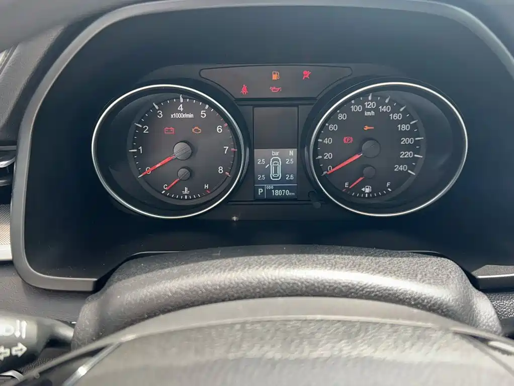 Фото 3 - Haval M6