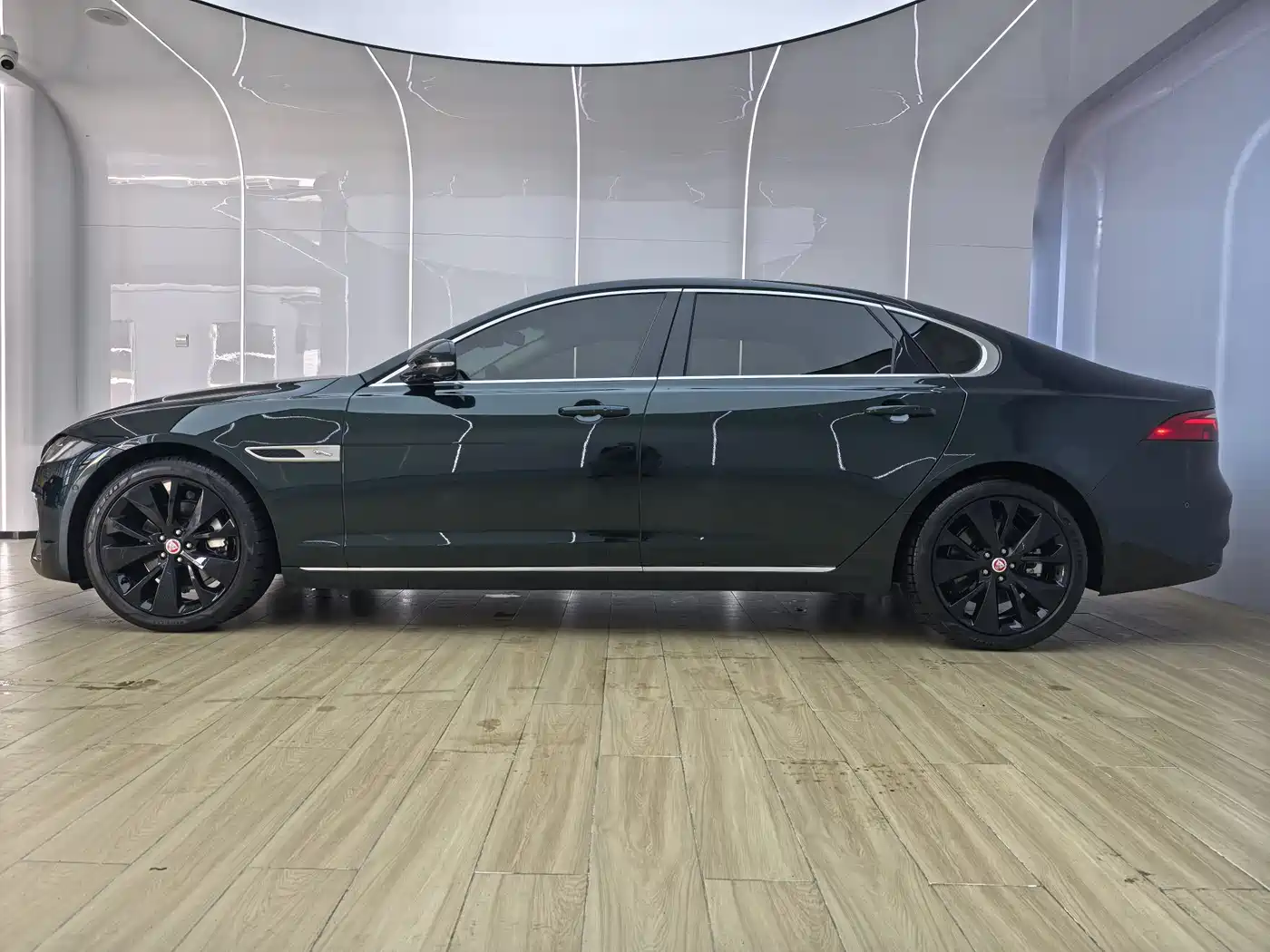 Jaguar XFL 2025 2024 2.0T P250 2WD Premium Luxury