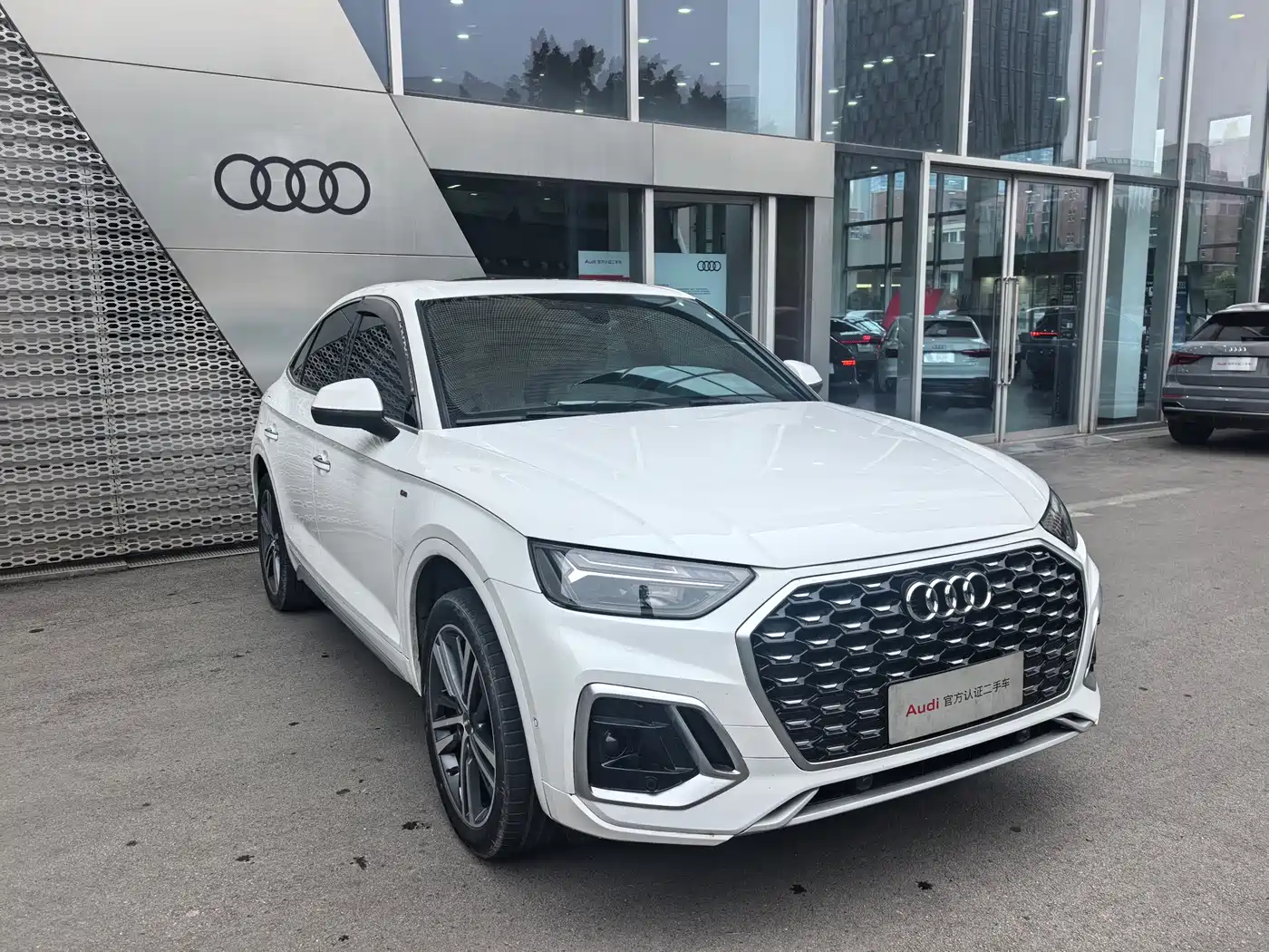 Audi Q5L Sportback 2021 40 TFSI Luxury фото 3