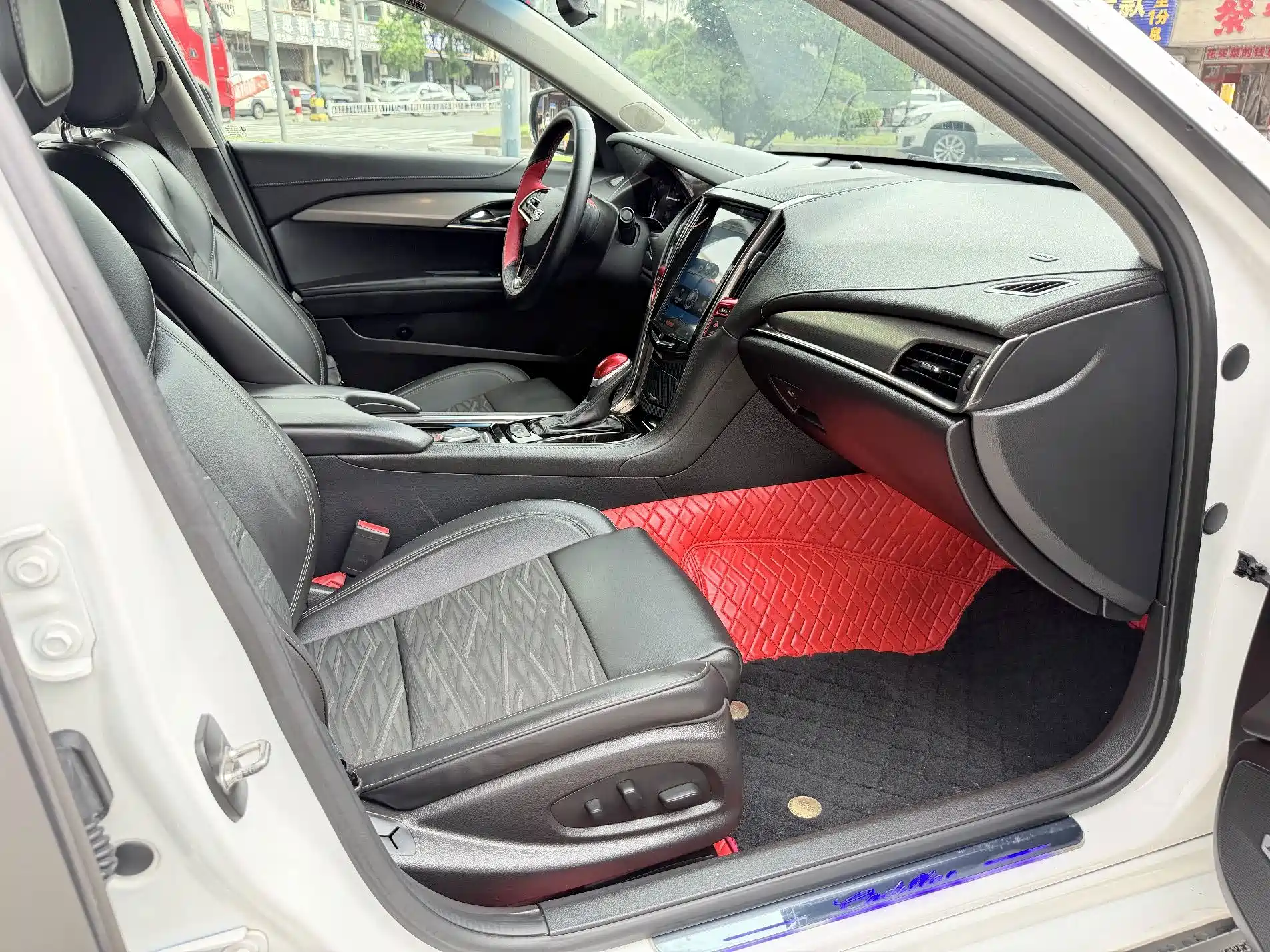Photo 7 - Cadillac ATS-L