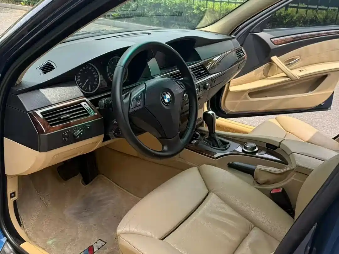 Фото 2 - BMW 5 Series