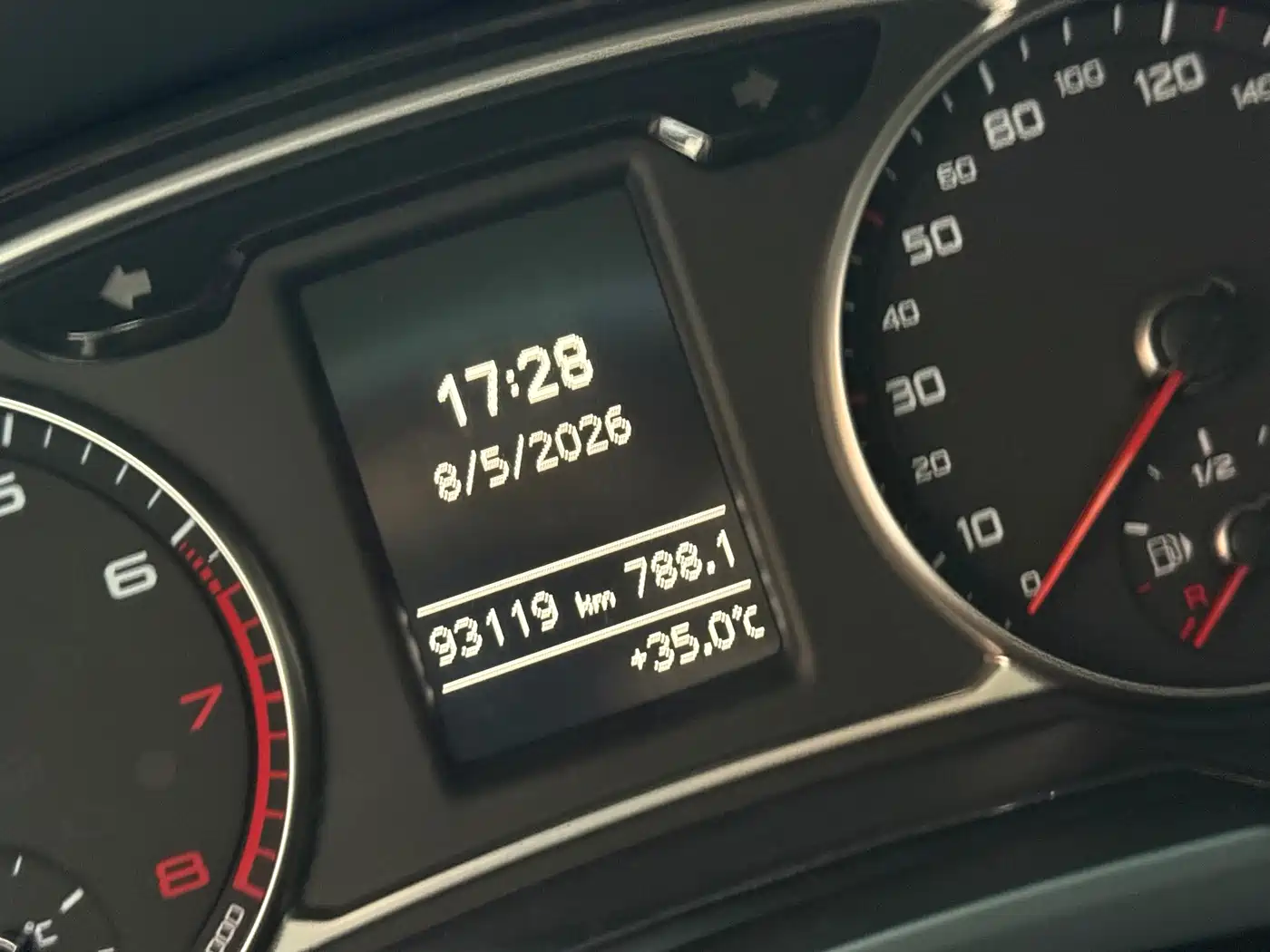 Audi A1 2017 2016 30 TFSI Sportback Design Style Edition