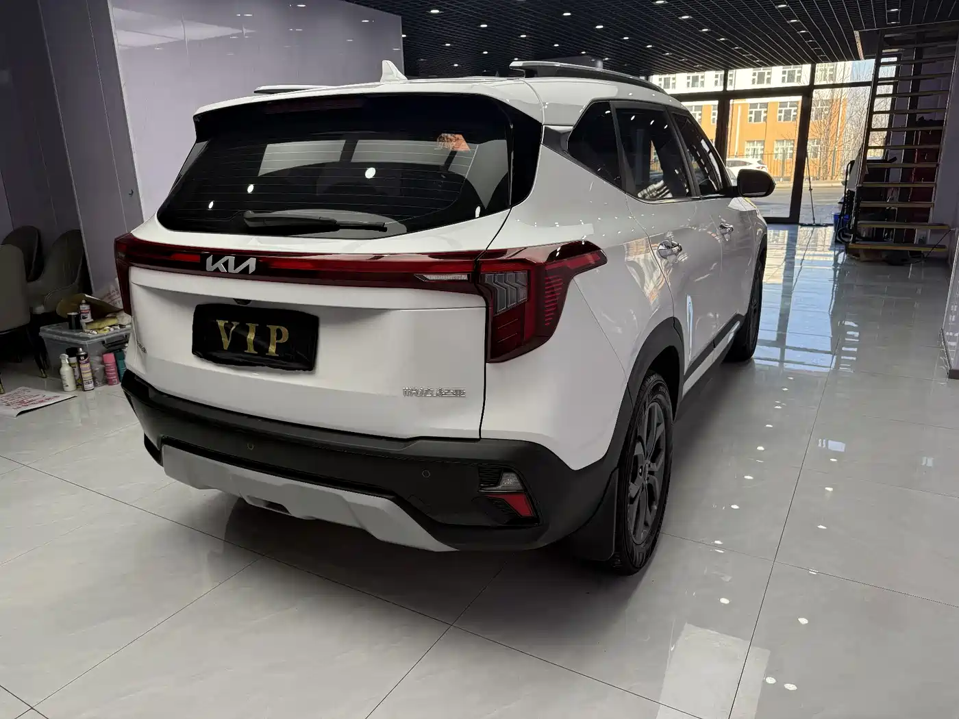 Kia Seltos 2023 1.5L CVT Luxury Edition фото 3