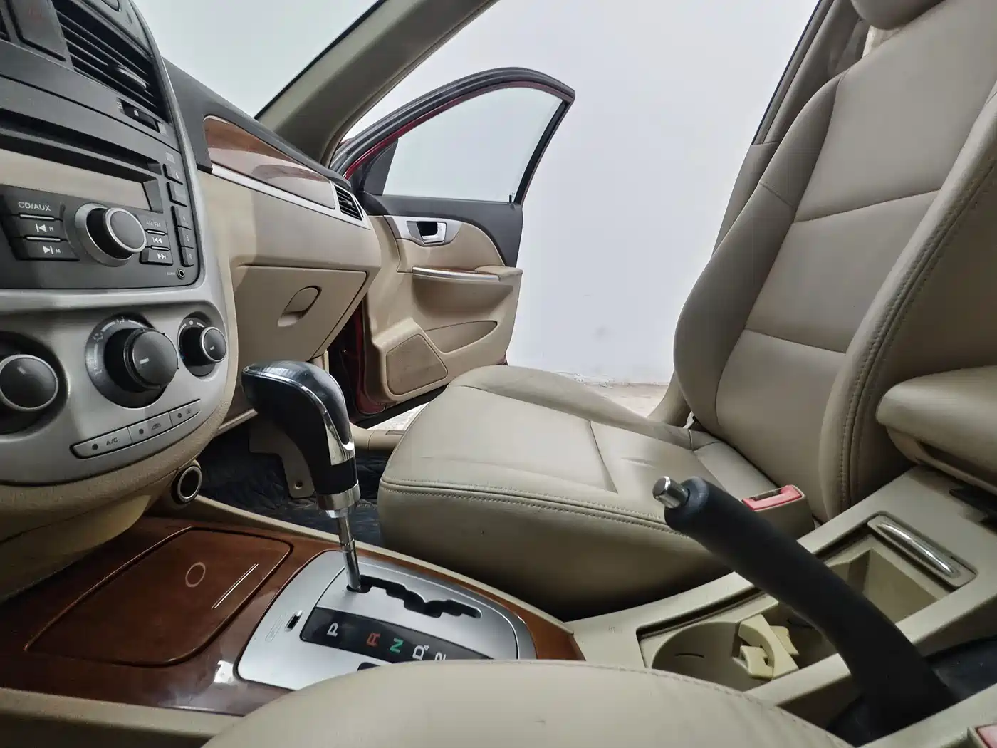 Buick Excelle 2010 2011 1.6LE-AT