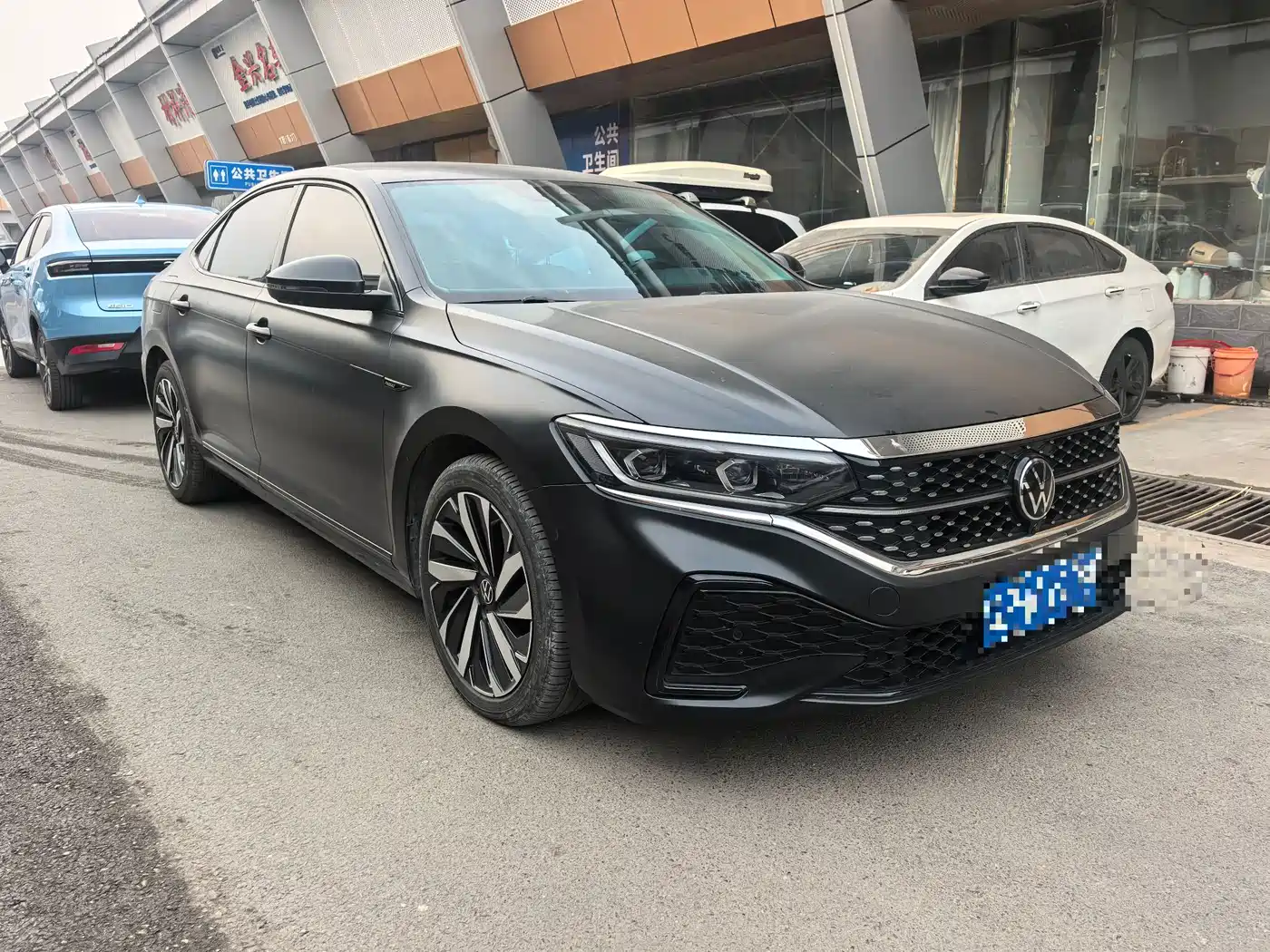 Volkswagen Passat 2022 330TSI Starry Sky Premium Edition фото 3