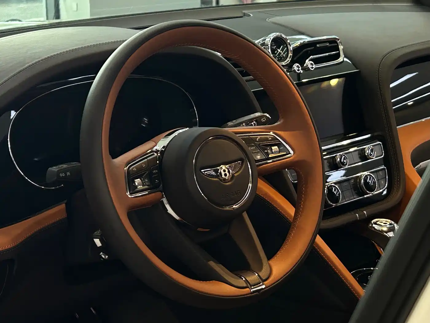 Bentley Bentayga 2024 2023 4.0T V8 Long Wheelbase Elegance Edition