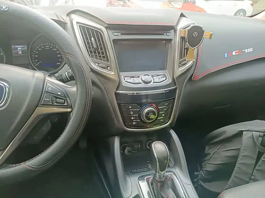 Changan CS75 2014 2014 1.8T Automatic Elite (China IV)