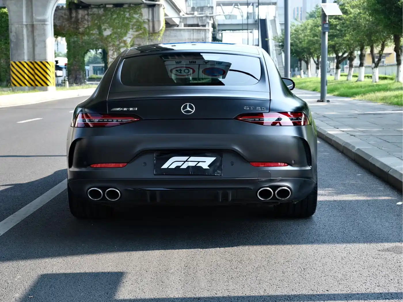 صورة 9 - Mercedes-Benz AMG GT