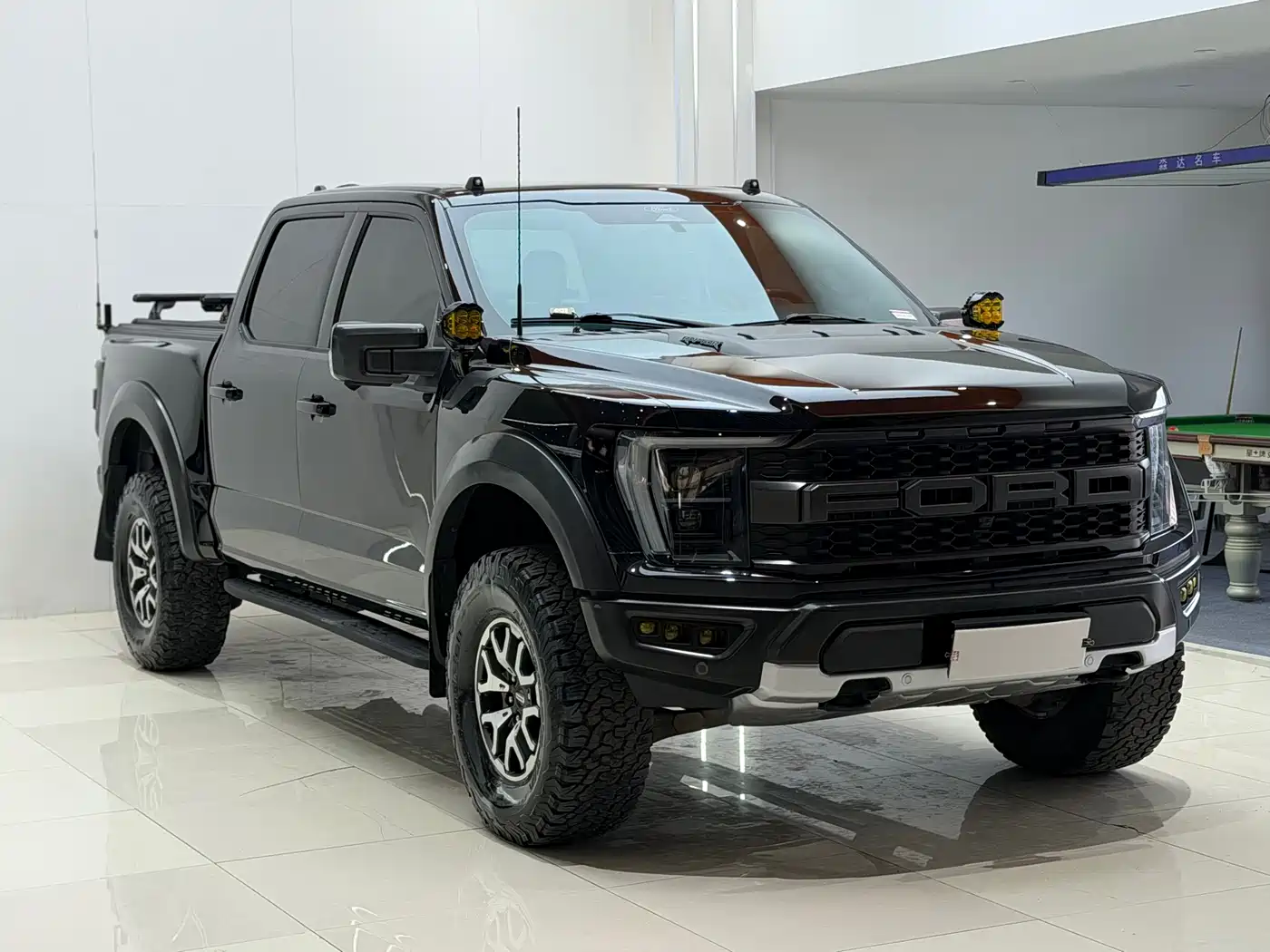 FORD F-150 RAPTOR