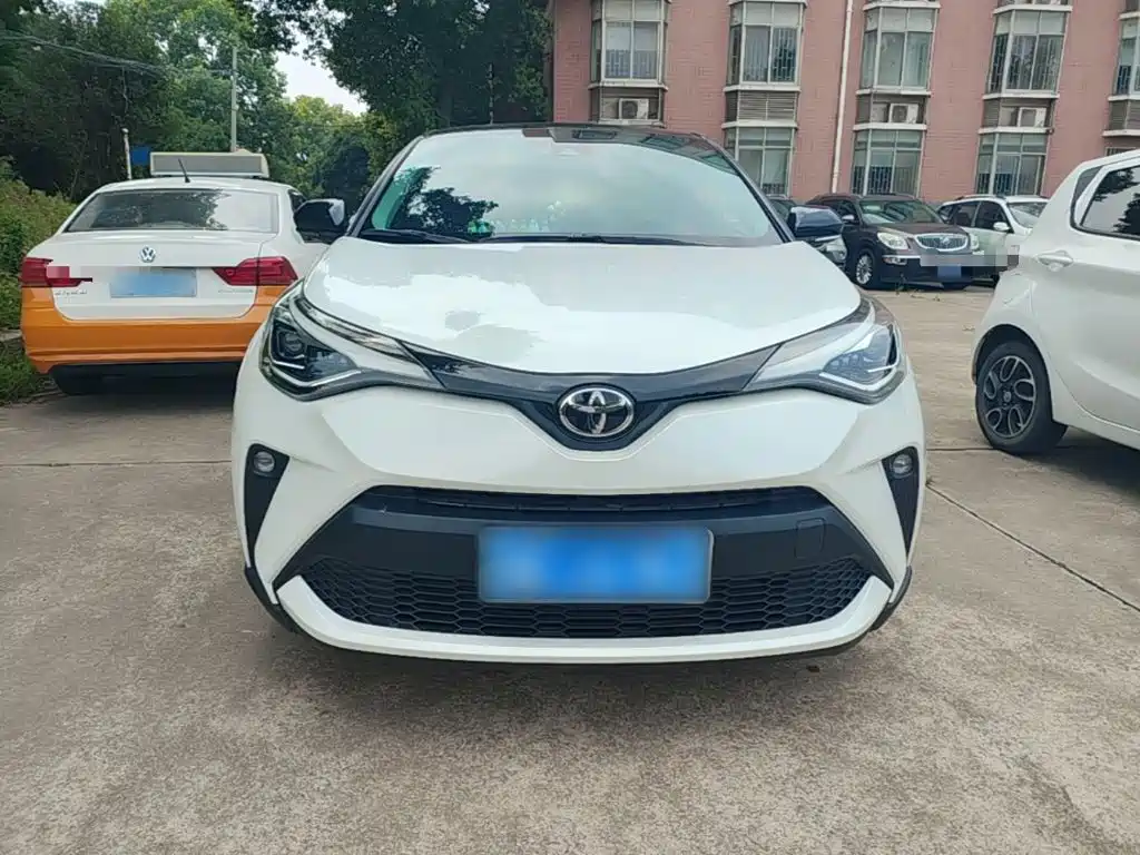 Toyota C-HR 2024 2023 Model 2.0L Luxury Edition